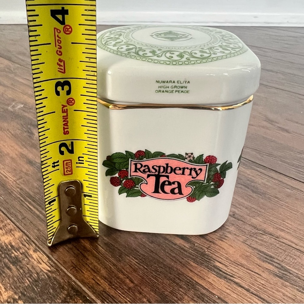 Mlesna Porcelain Raspberry Tea Jar - Picture 7 of 7